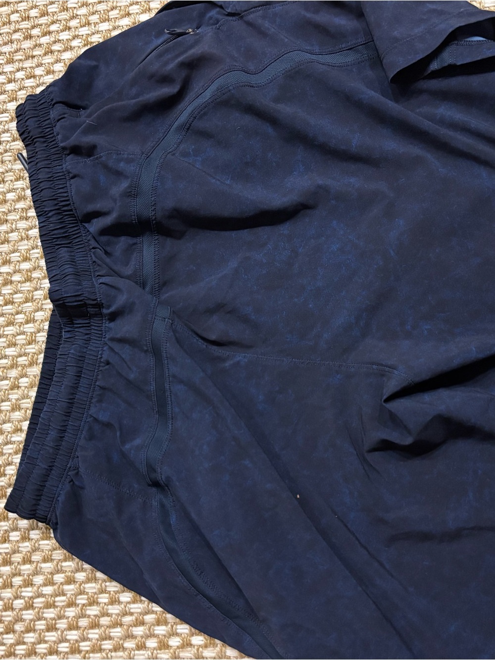 Lulu men’s shorts - Picture 5 of 5